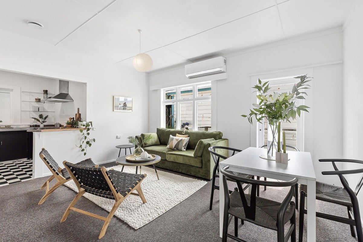 15 Charlotte Avenue, Brooklyn, Wellington - Carousel 1