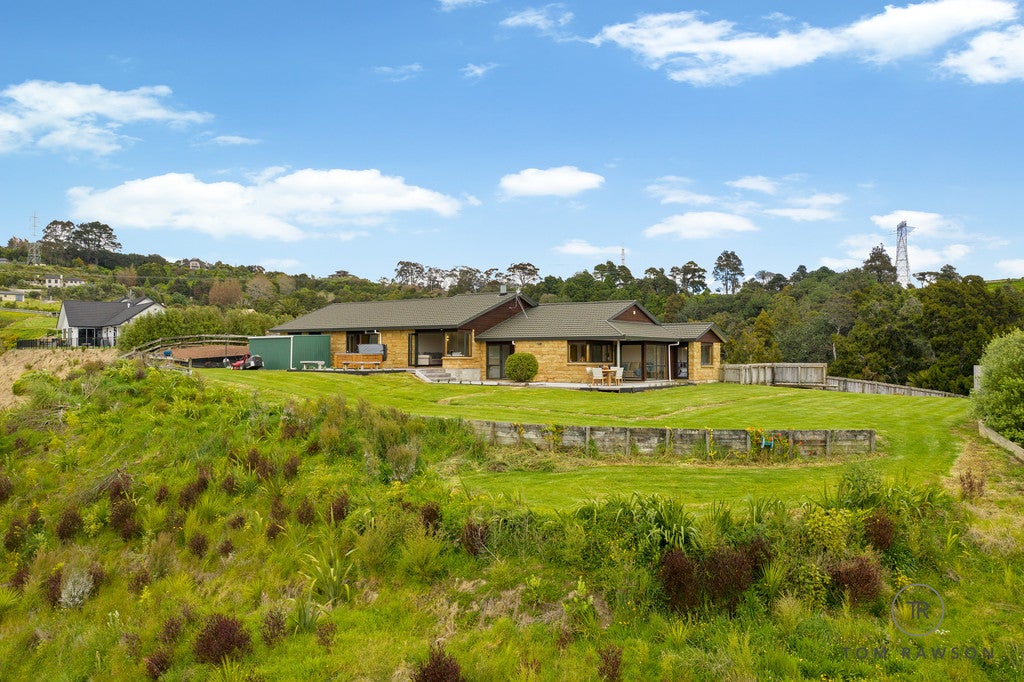 538 Redoubt Road, Flat Bush, Auckland - Carousel 1