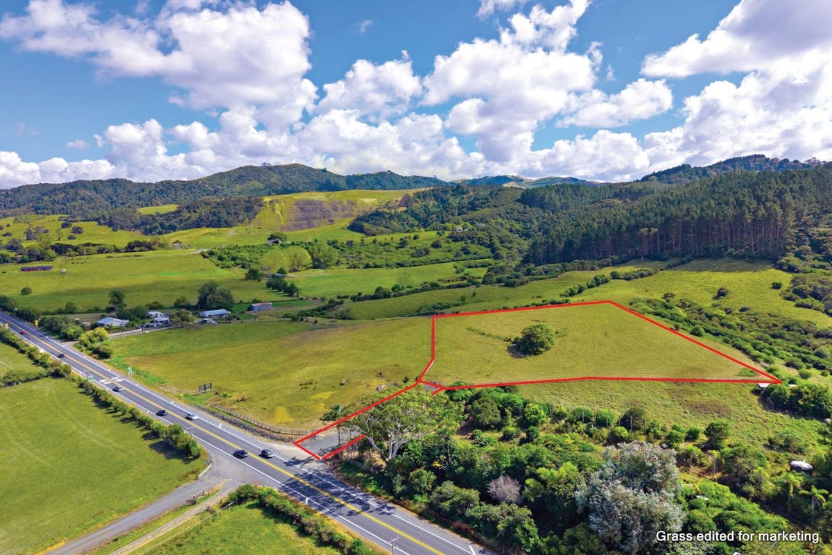 0 State Highway 2, Mangatawhiri - Carousel 6