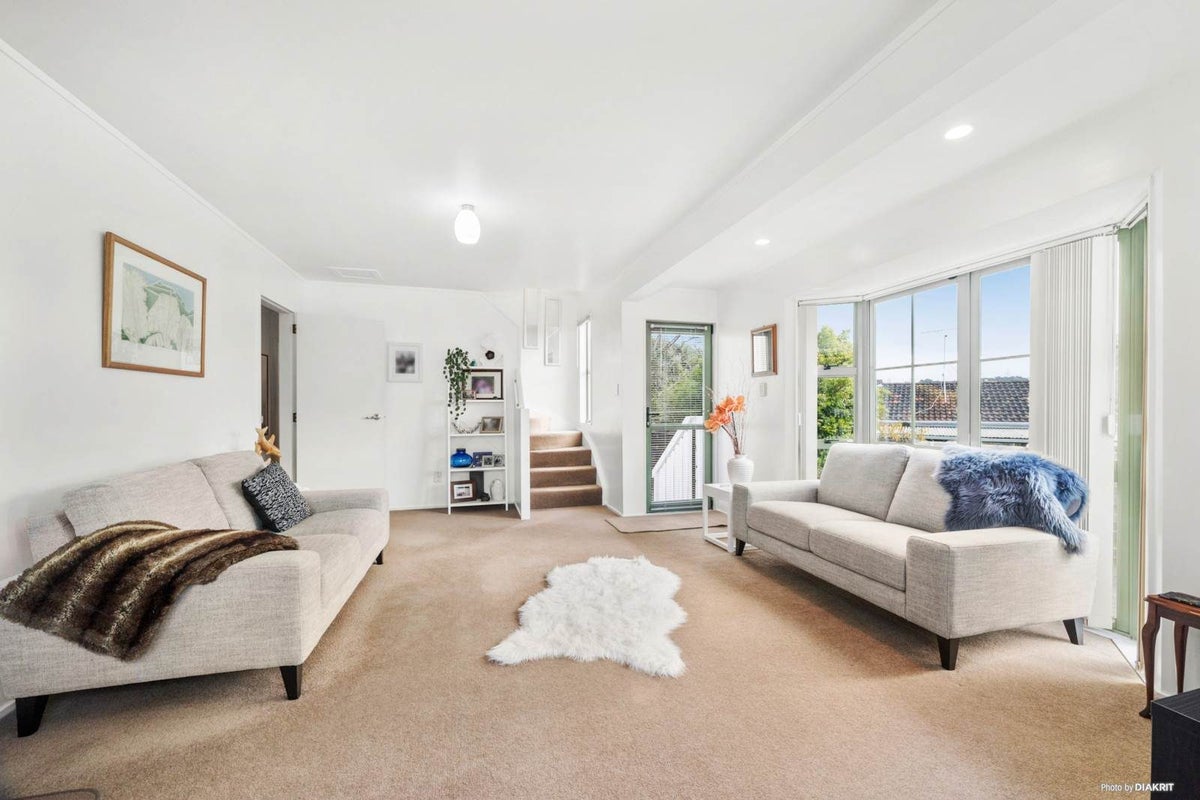 2/136 Awaruku Road, Torbay, Auckland - Carousel 2
