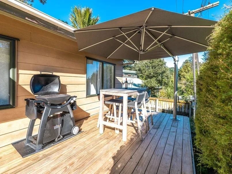 2 Karaka Road, Oneroa, Waiheke Island - Carousel 10