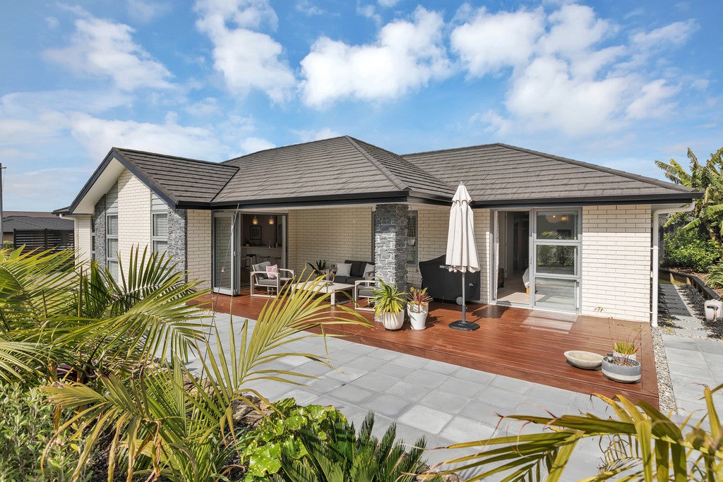 21 Wainui Avenue, Tikipunga, Whangarei - Carousel 1