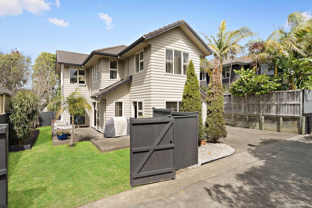 79 Nelson Street, Howick, Auckland - Carousel 1