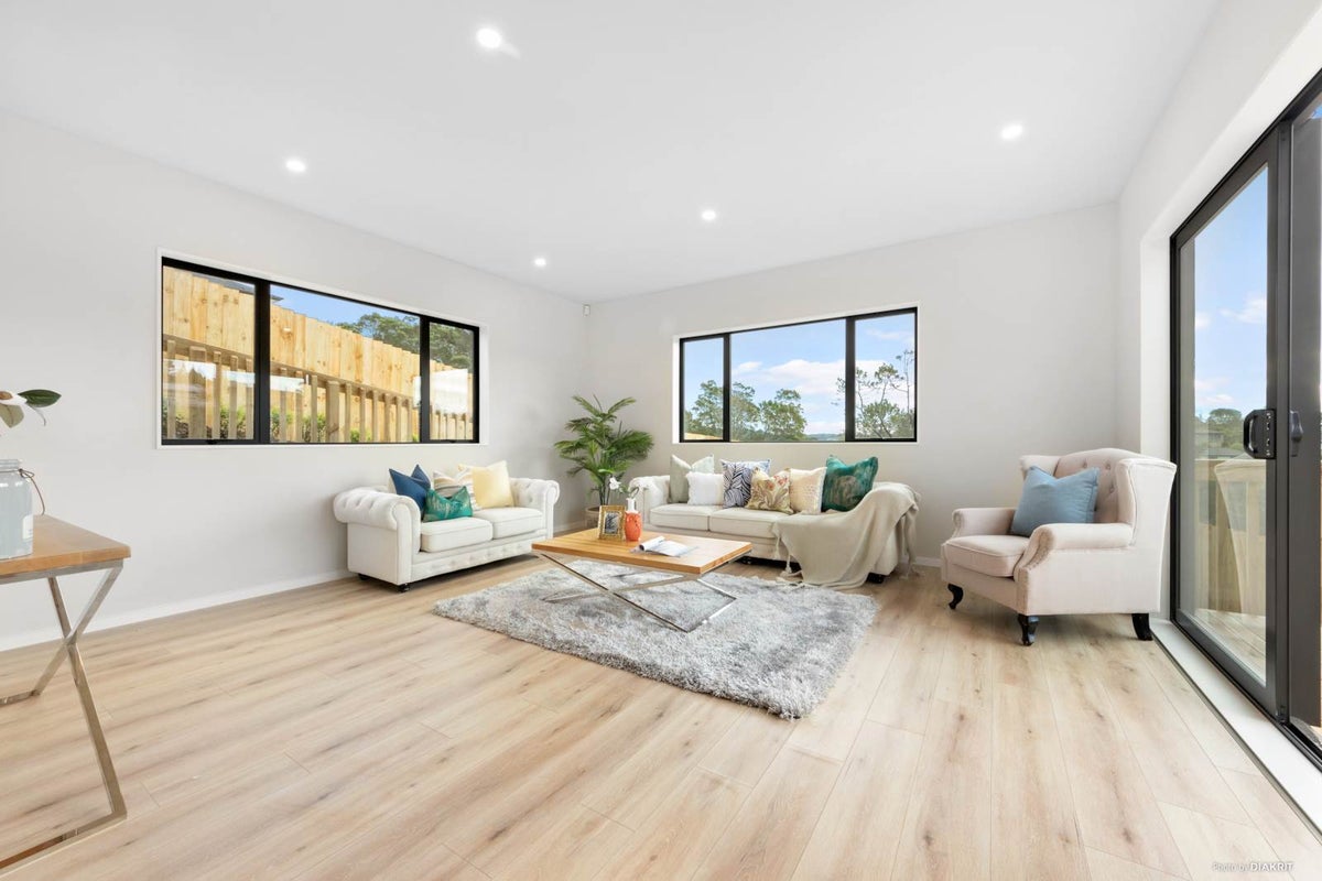 13 Springhill Lane, Sunnyvale, Auckland - Carousel 2
