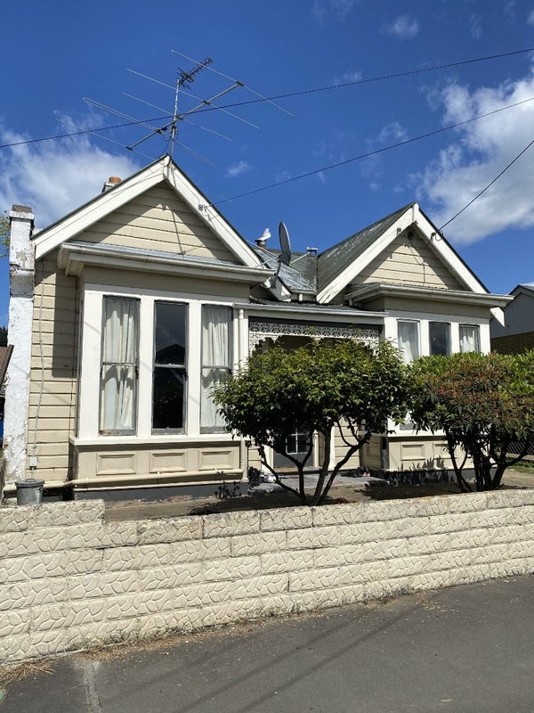 20 Pencarrow Street, Caversham, Dunedin - Carousel 1