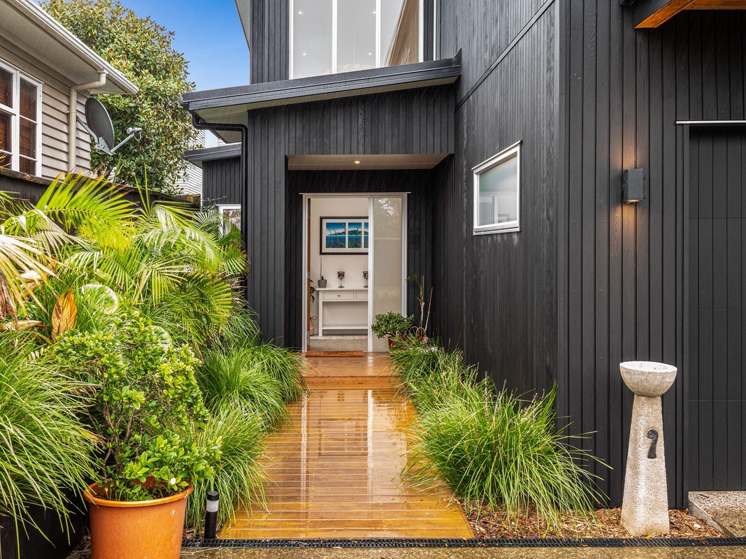 40A Rautara Street, Orakei, Auckland - Carousel 1