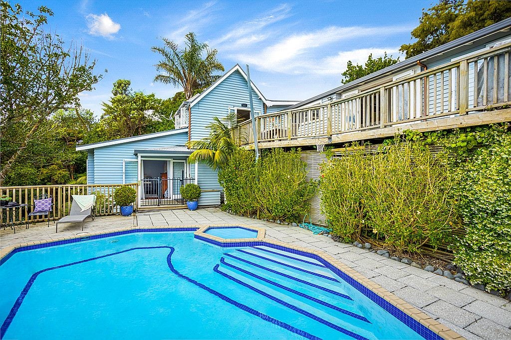 445 Titirangi Road, Titirangi, Auckland - Carousel 2