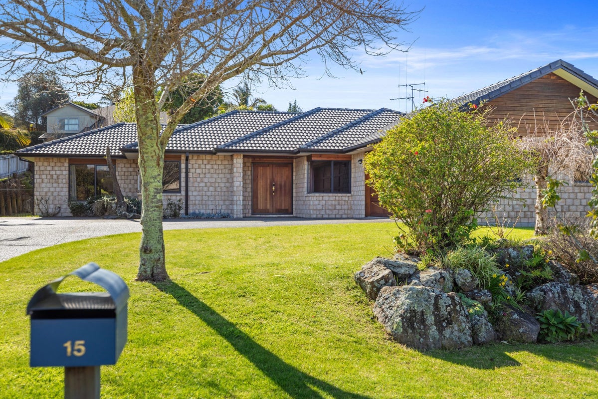 15 Emmerdale Place, Ohauiti, Tauranga - Carousel 24