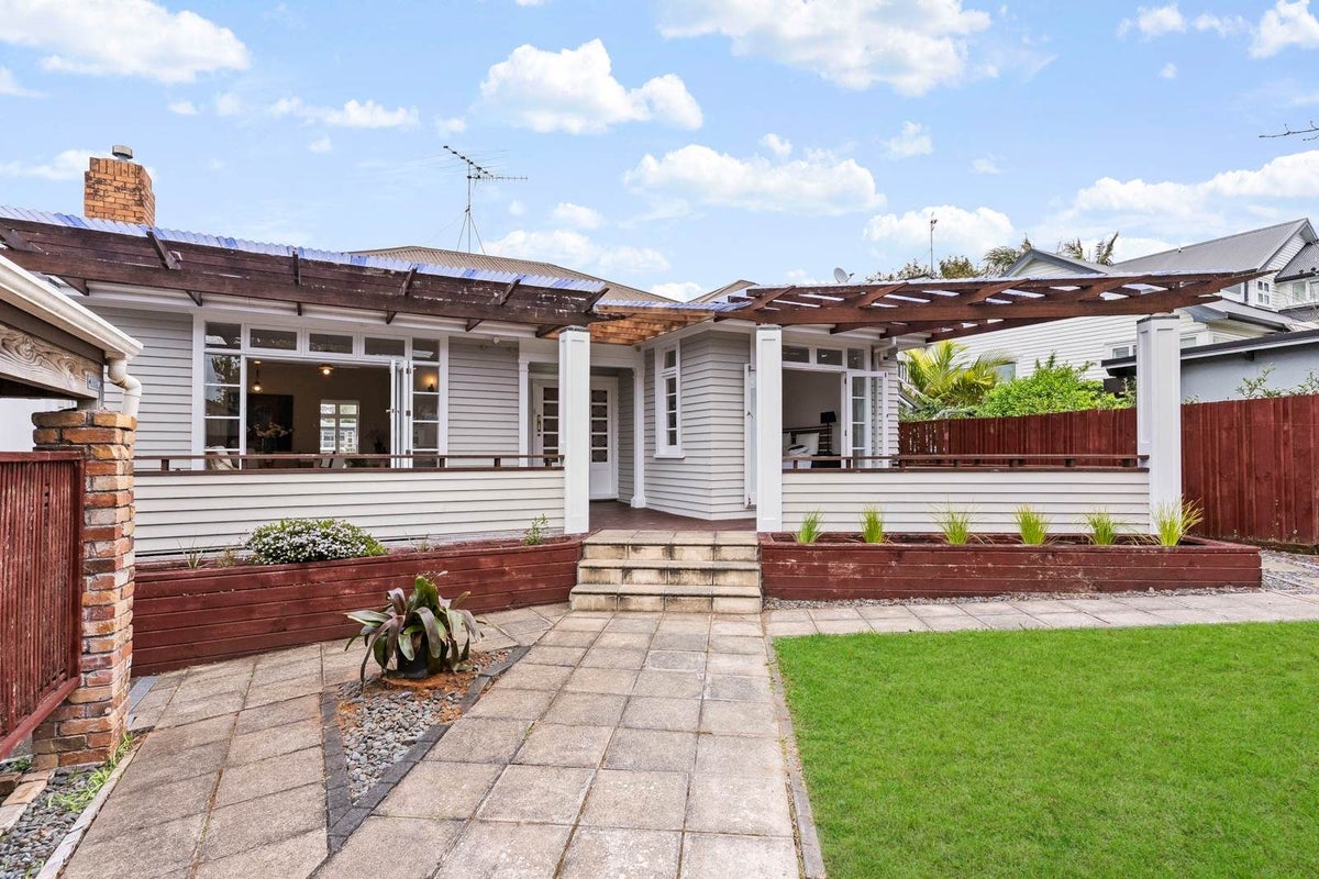 60 Challenger Street, Saint Heliers, Auckland City, Auckland - Carousel 1