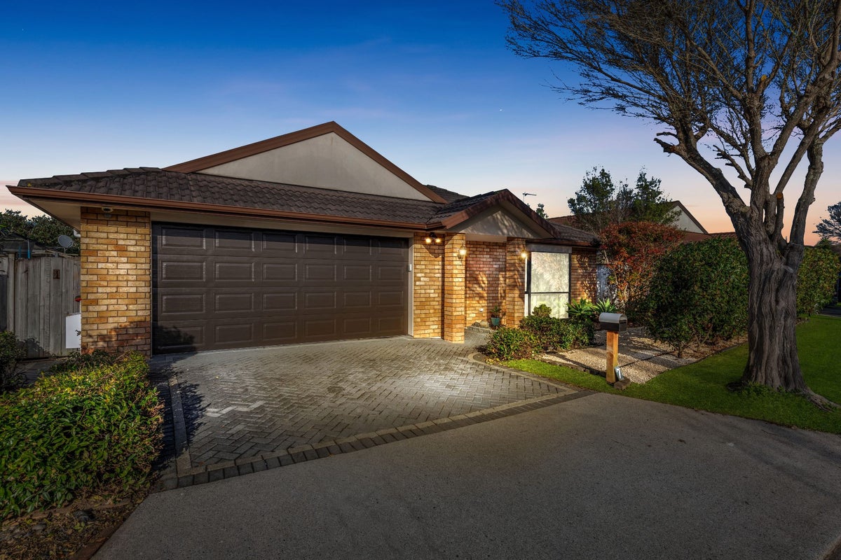 7 Hampervale Place, Flat Bush, Auckland - Carousel 28