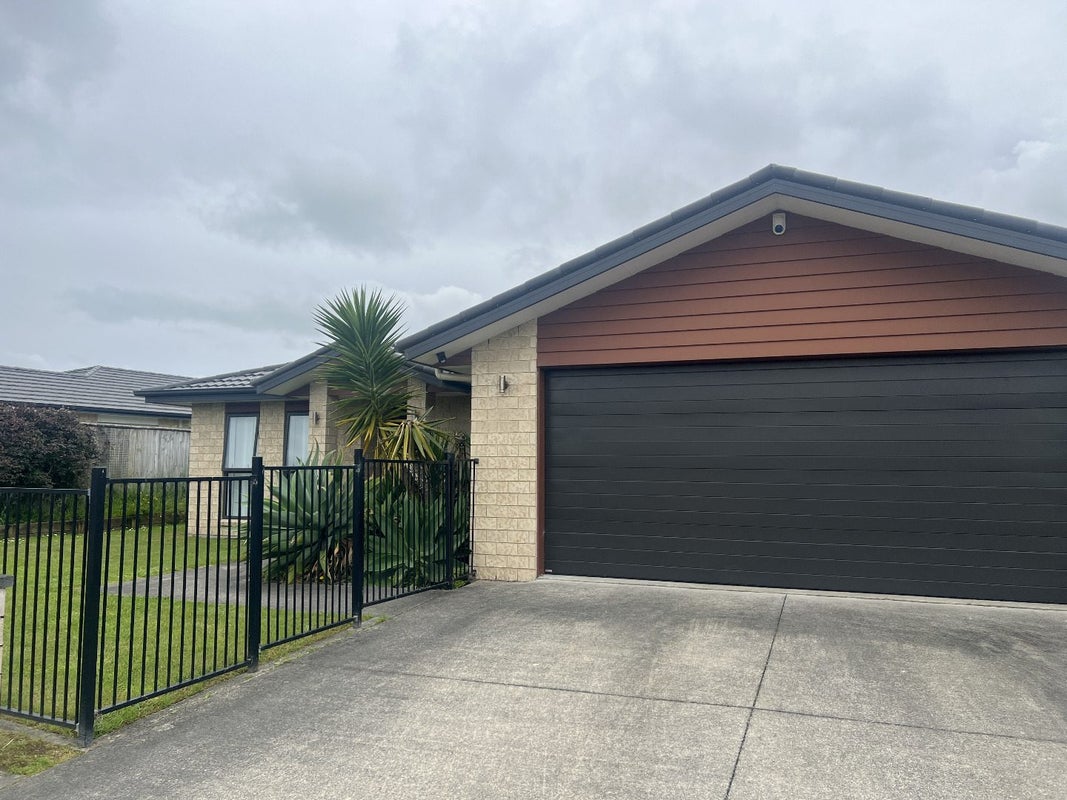 23 Dal Din Drive, Otaki - Carousel 21