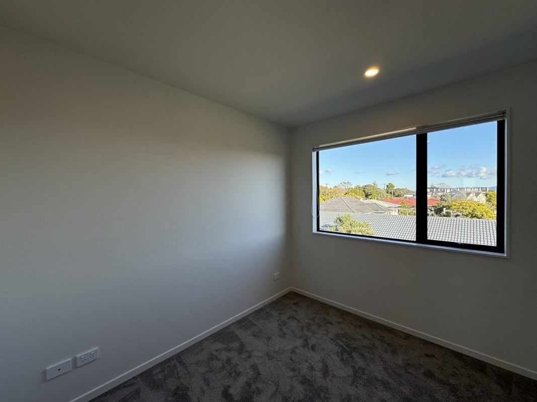 11 Paetai Lane, Te Atatu Peninsula, Auckland - Carousel 20