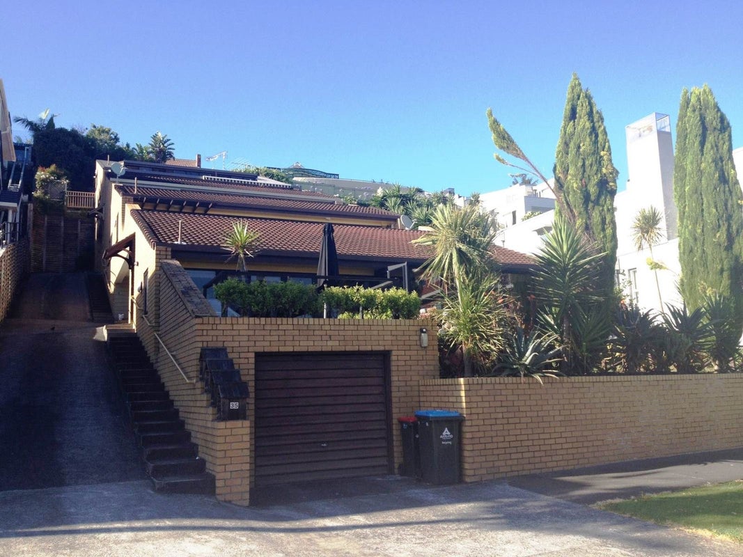 2/35 Marau Crescent, Mission Bay, Auckland - Carousel 1