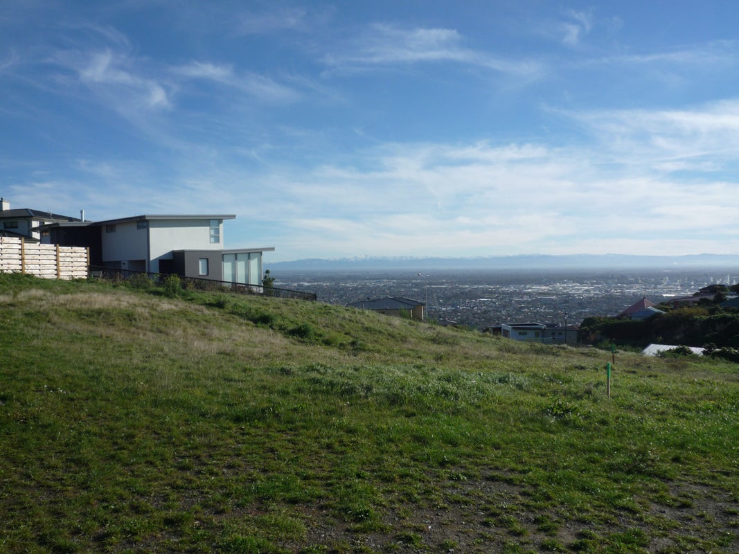 15 Old Barrow Heights, Huntsbury, Christchurch - Carousel 1