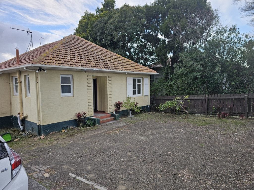 58 Princes Street, Northcote Point, Auckland - Carousel 1