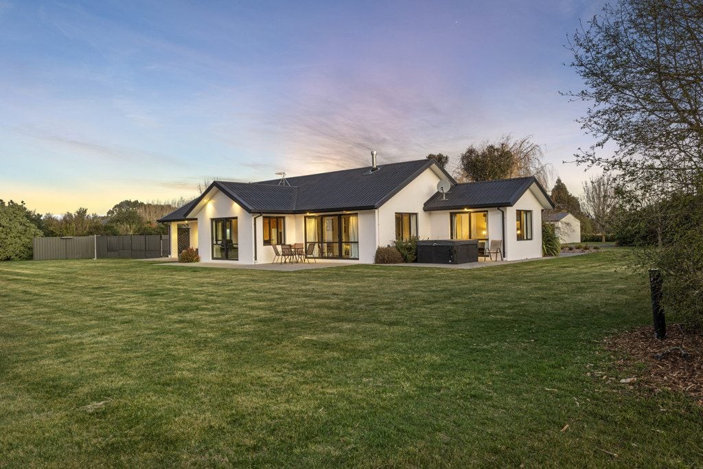 60 Gressons Road, Waikuku, Rangiora - Carousel 1