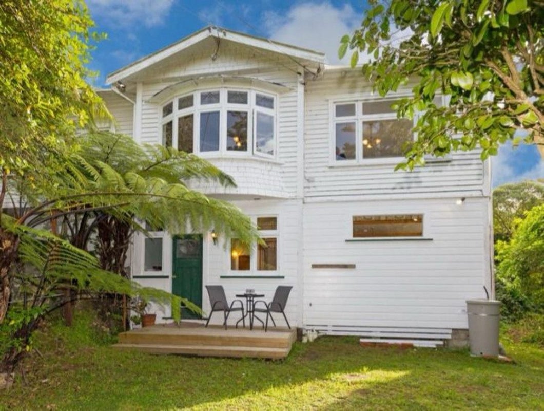 33 Hanover Street, Wadestown, Wellington - Carousel 2