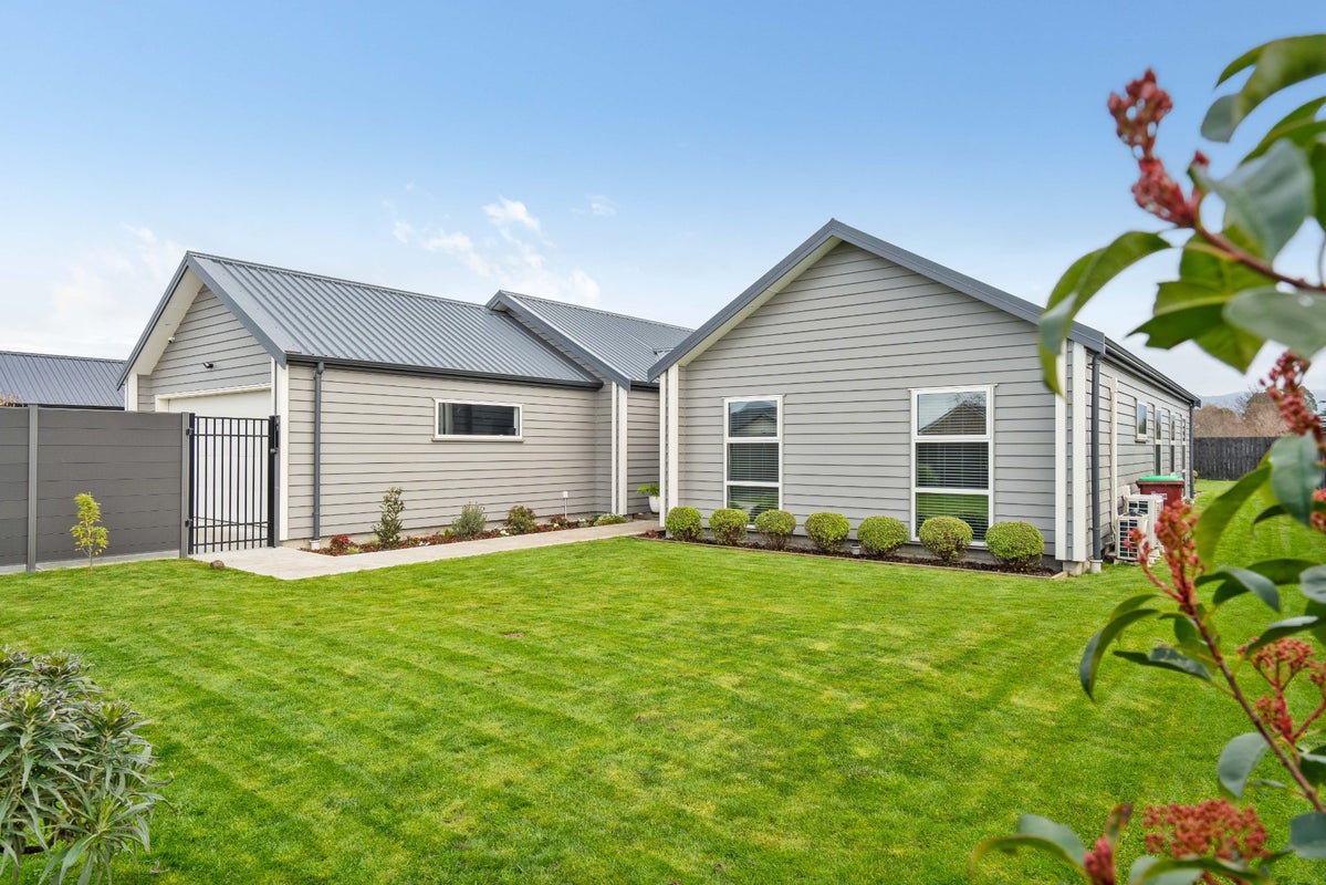 4 Tuatahi Avenue, Solway, Masterton - Carousel 2