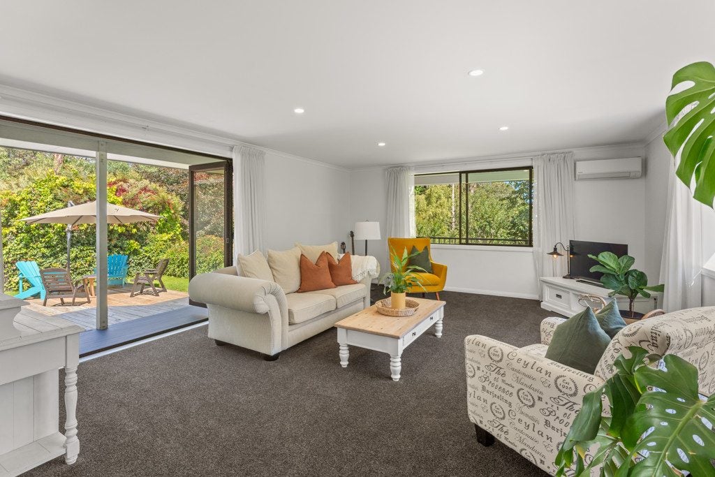 71 Gary Road, Peka Peka, Otaki - Carousel 2