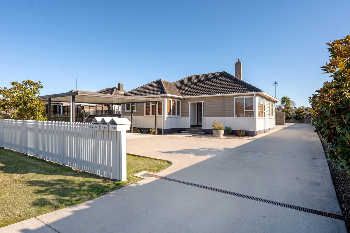19 Phillip Street, Victoria, Rotorua - Carousel 2