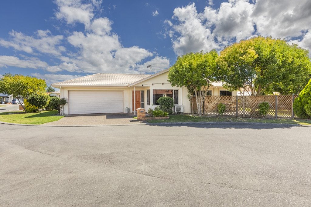 6 Ellerslie Place, Taradale, Napier - Carousel 14