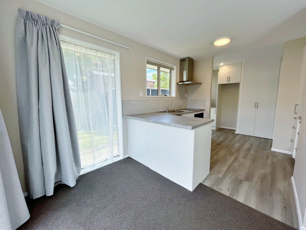 2/481 Barrington Street, Addington, Christchurch - Carousel 2