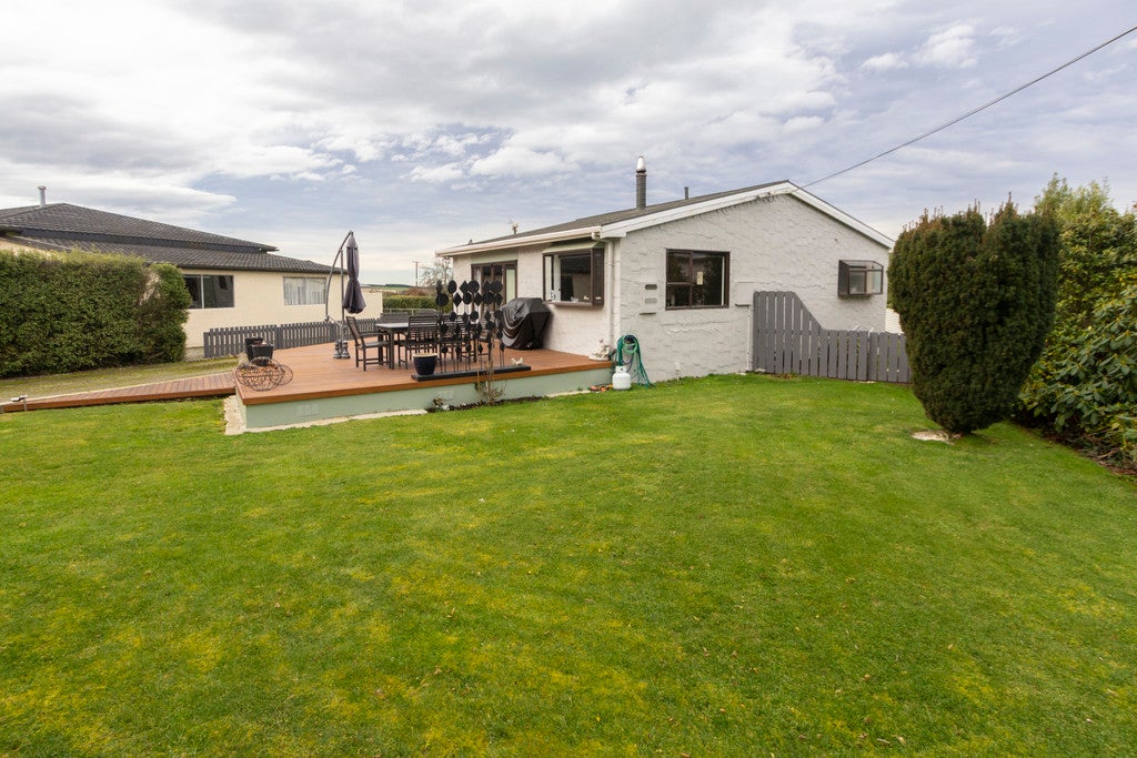 4 Monkton Street, Maheno - Carousel 11