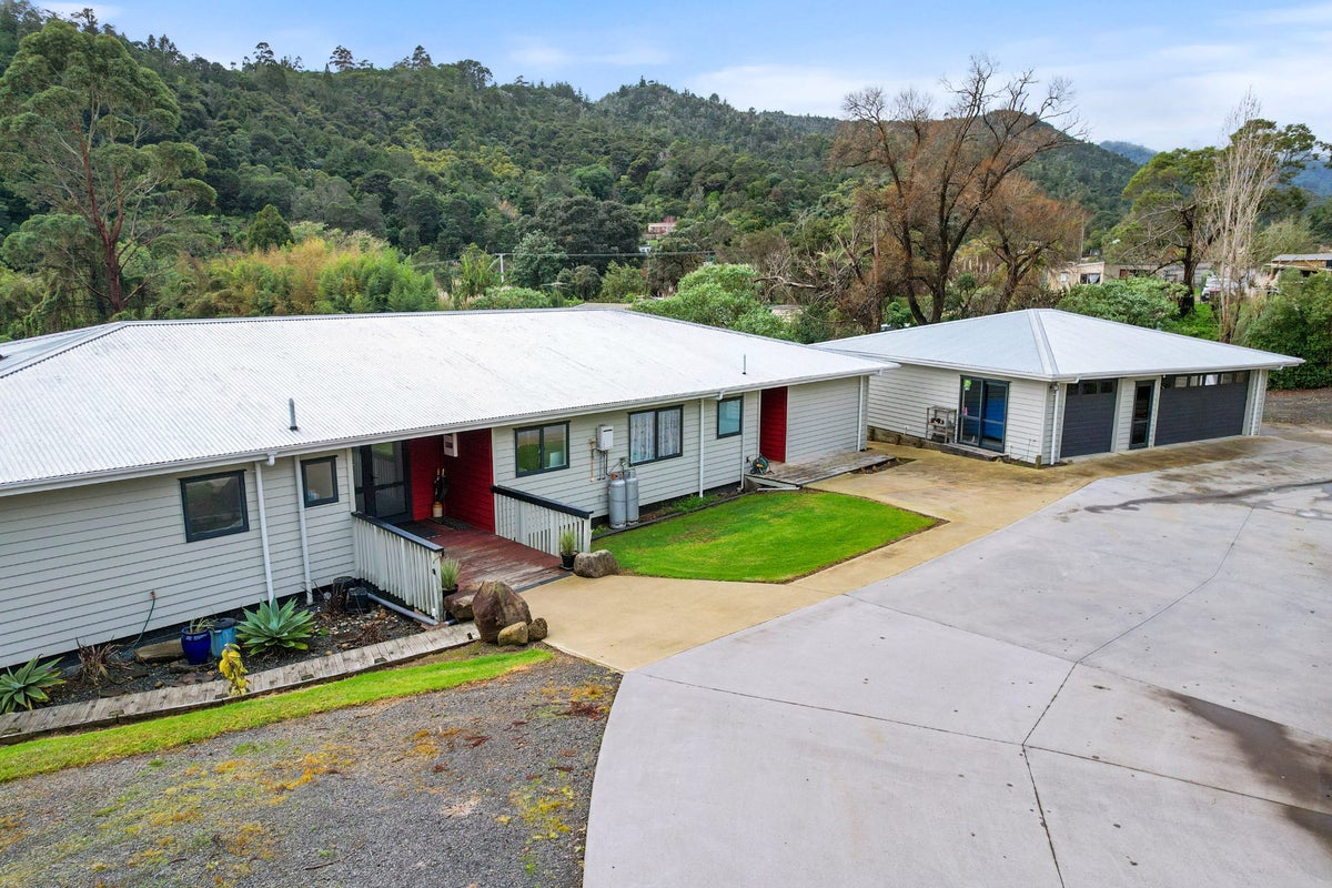 9C Valder Place, Waiomu, Thames - Carousel 35