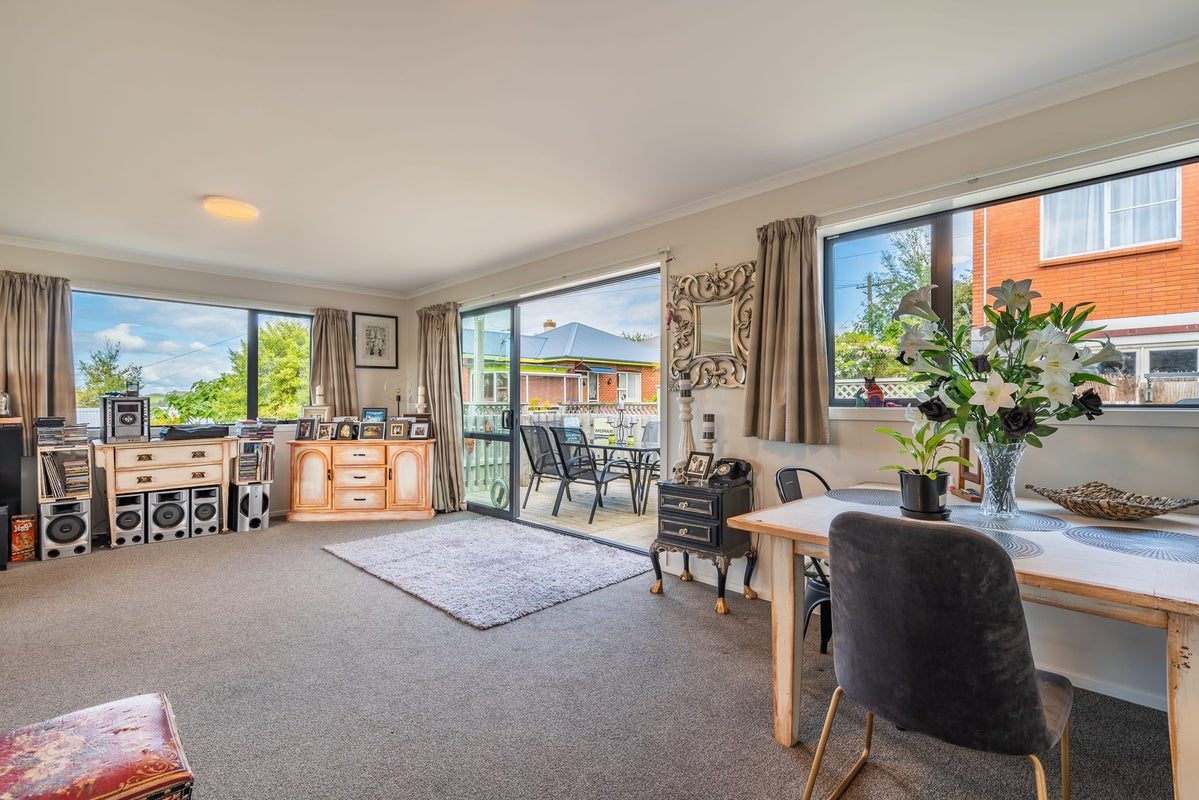 8 Ayr Street, Kaikorai, Dunedin - Carousel 2