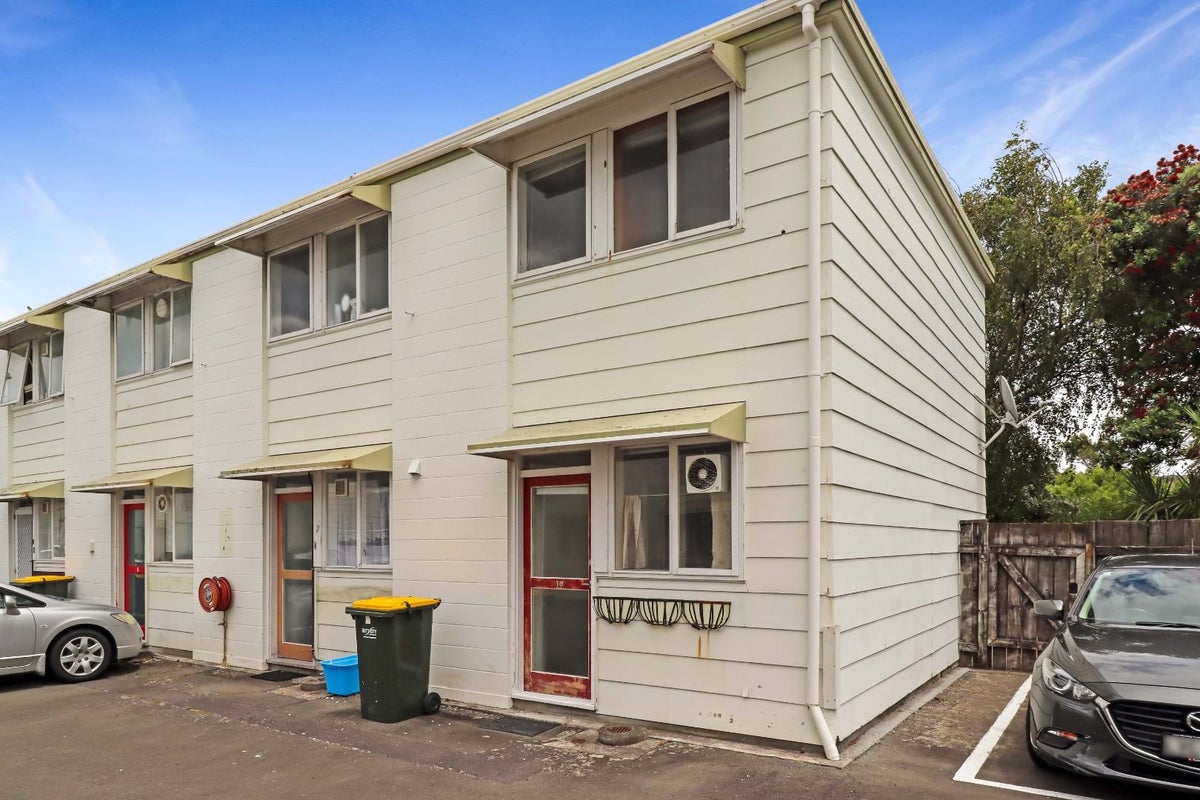 10/569 High ST, Boulcott, Lower Hutt - Carousel 1
