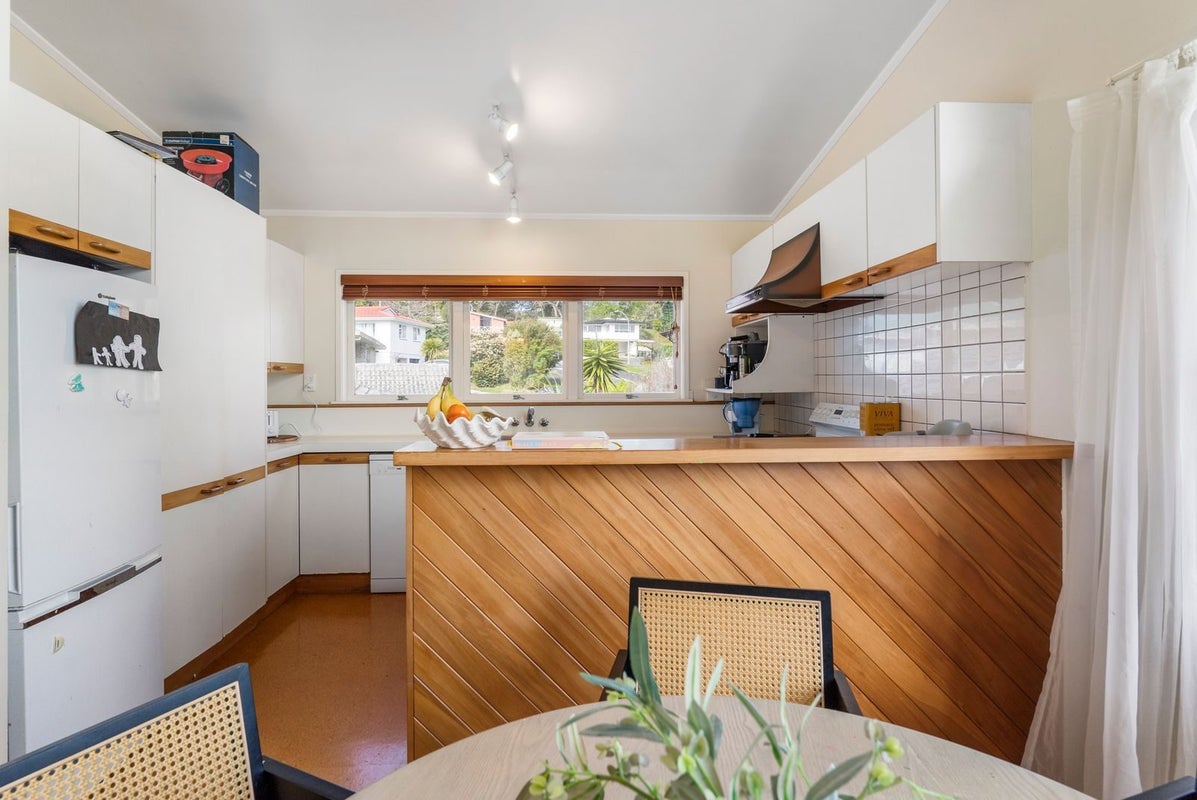7 Maugham Drive, Bucklands Beach, Auckland - Carousel 8