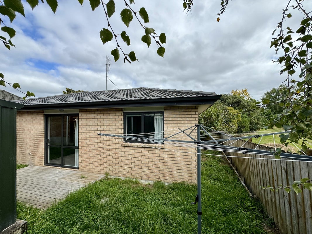 46 Huntington Drive, Huntington Park, Auckland - Carousel 1