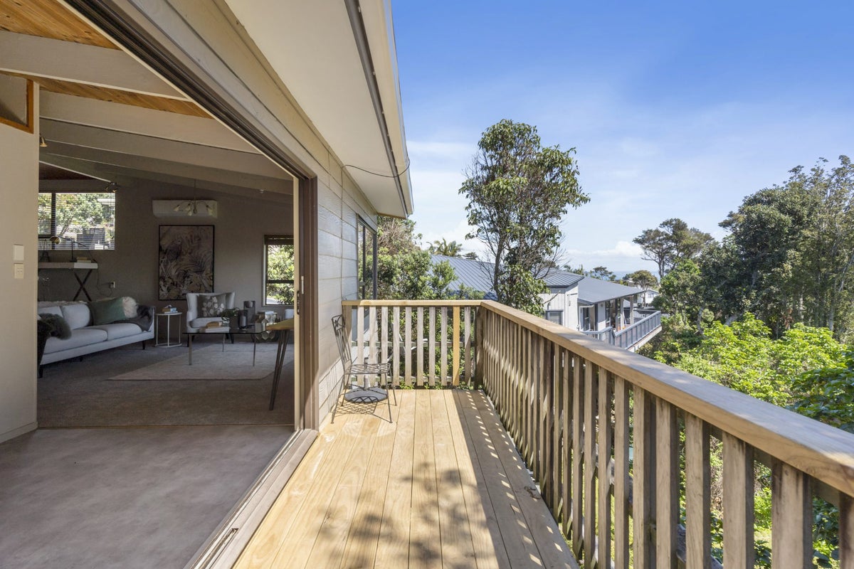 35 Maraetai School Road, Maraetai, Auckland - Carousel 17