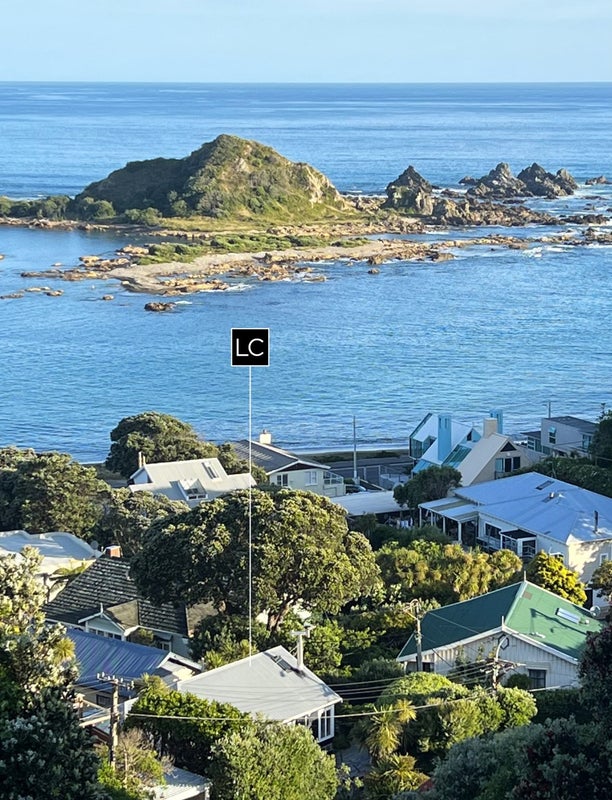 16 Beach Street, Island Bay, Wellington - Carousel 2