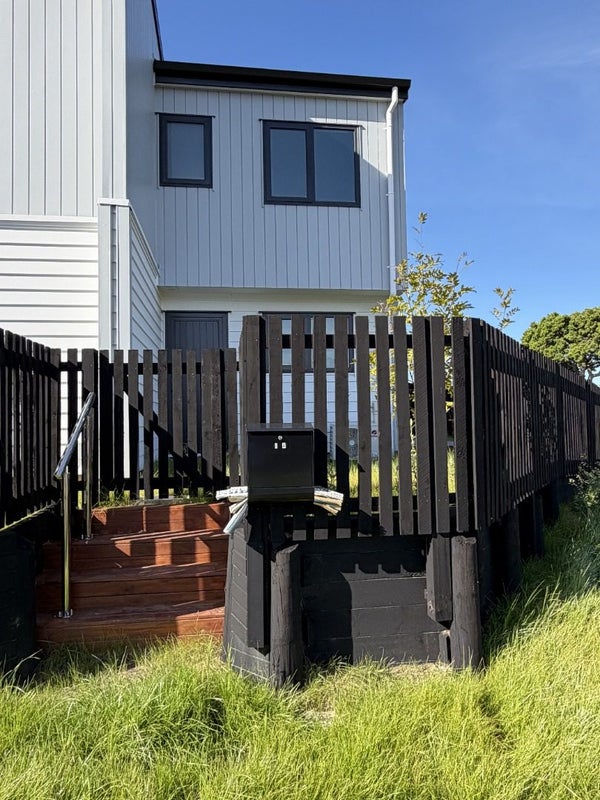 34 Hyperion Drive, Randwick Park, Auckland - Carousel 2