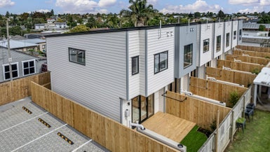 1/31 Weymouth Road, Manurewa, Auckland - Carousel 1