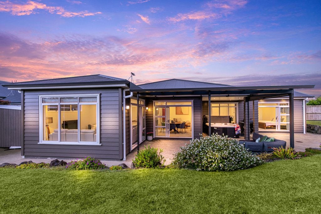 22 Malbec Place, Huapai, Kumeu - Carousel 1