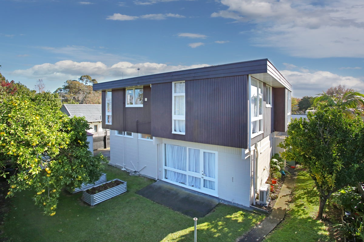 2/52 Ray Small Drive, Pahurehure, Papakura - Carousel 2