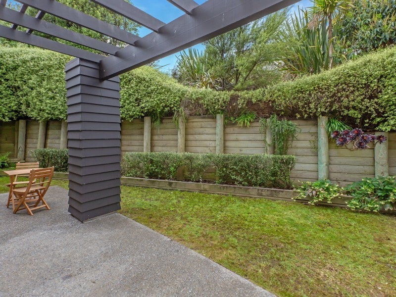 7 Resolution Drive, Whitby, Porirua - Carousel 24