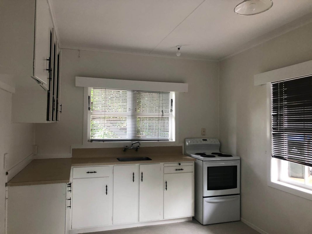 2/17 Sainsbury Road, Mount Albert, Auckland - Carousel 2