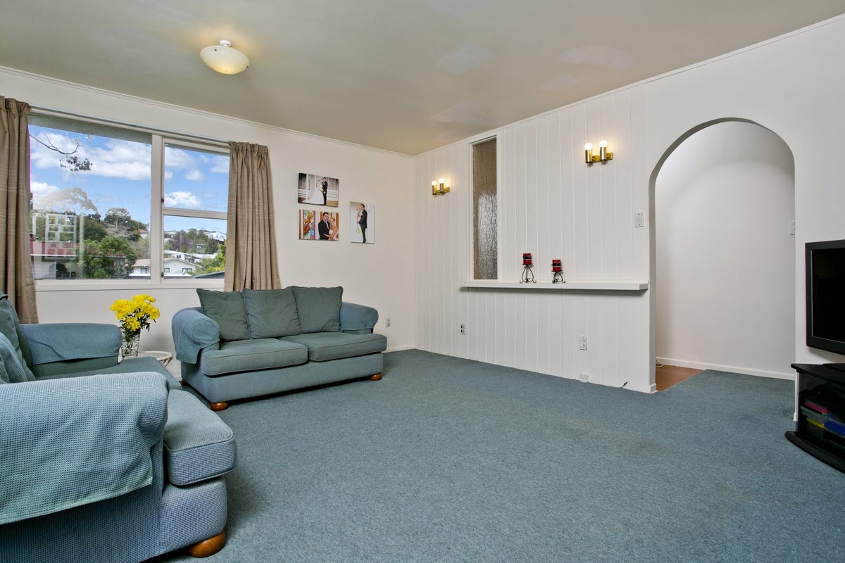 22 Sequoia Place, Sunnynook, Auckland - Carousel 2