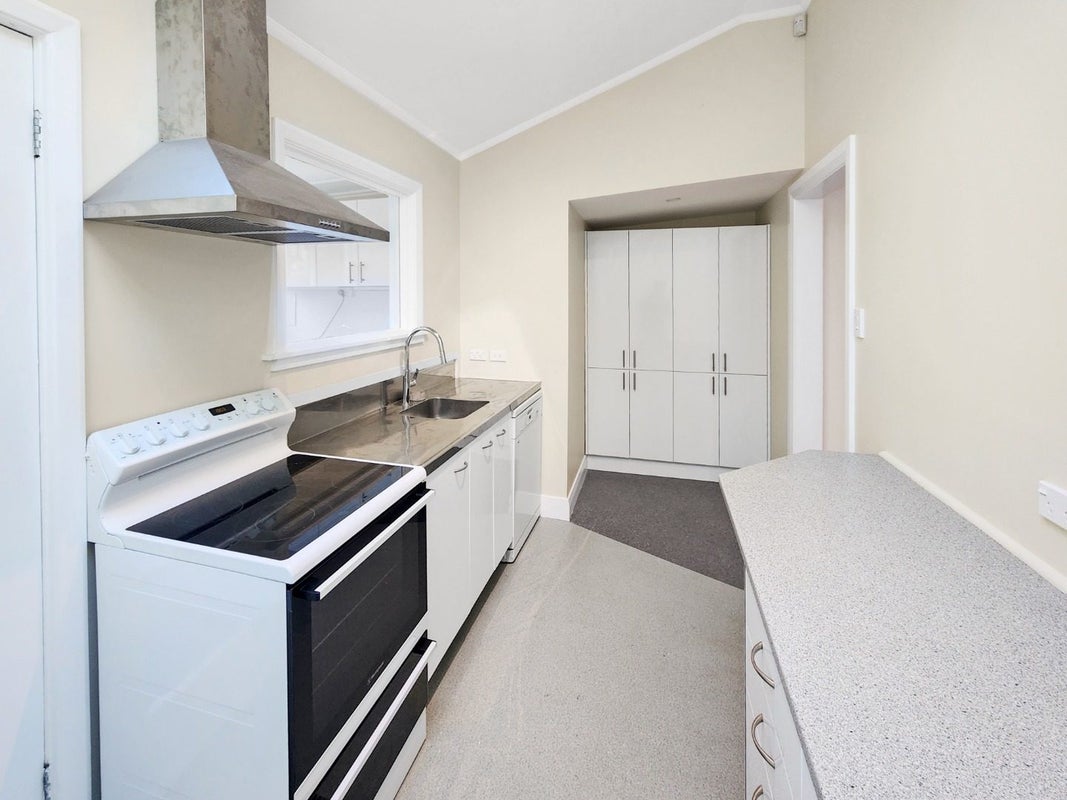 67 Rolleston Street, Mount Cook, Wellington - Carousel 2