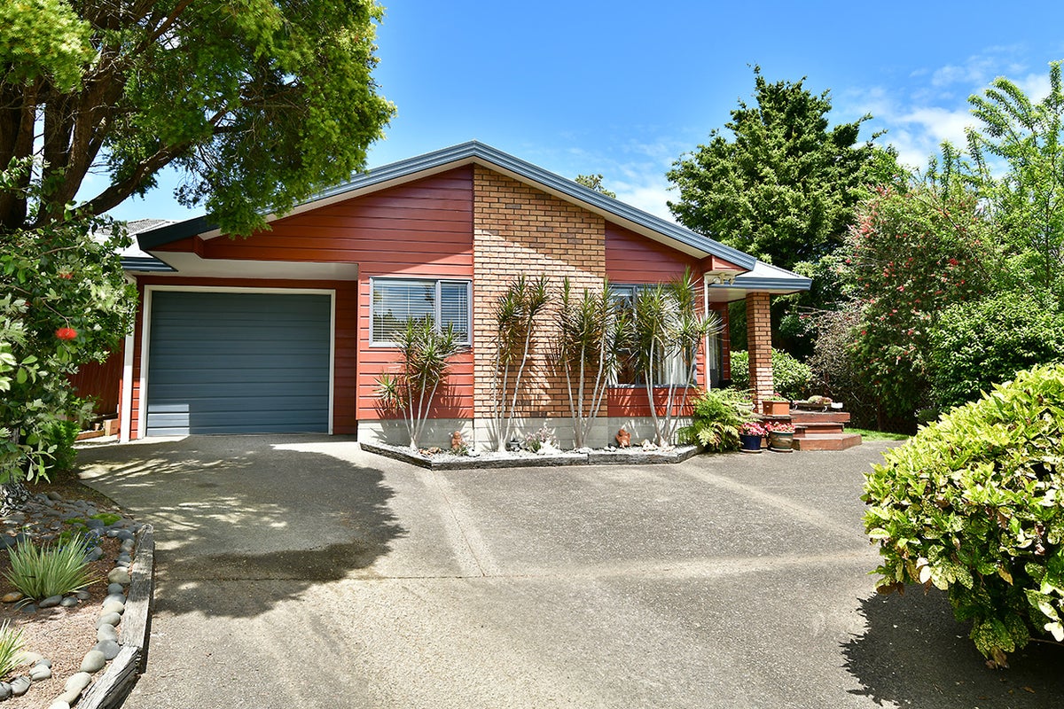 7 Rimu Street, New Lynn, Auckland - Carousel 2