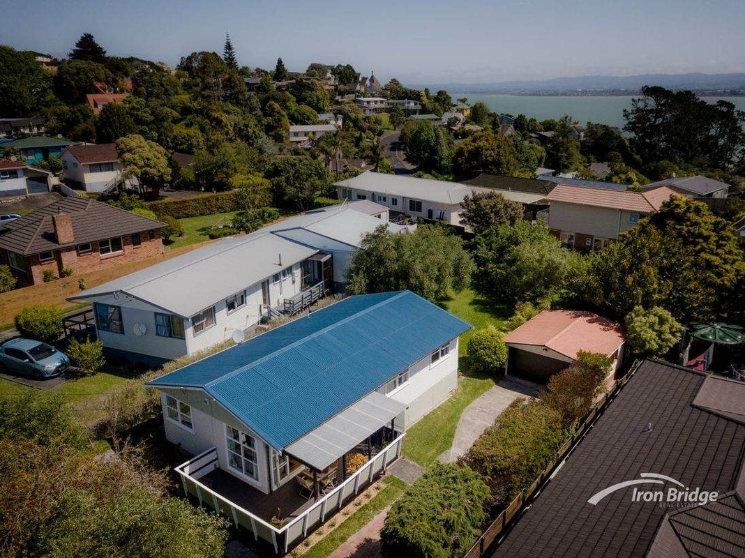 48 Aeroview Drive, Beach Haven, Auckland - Carousel 2