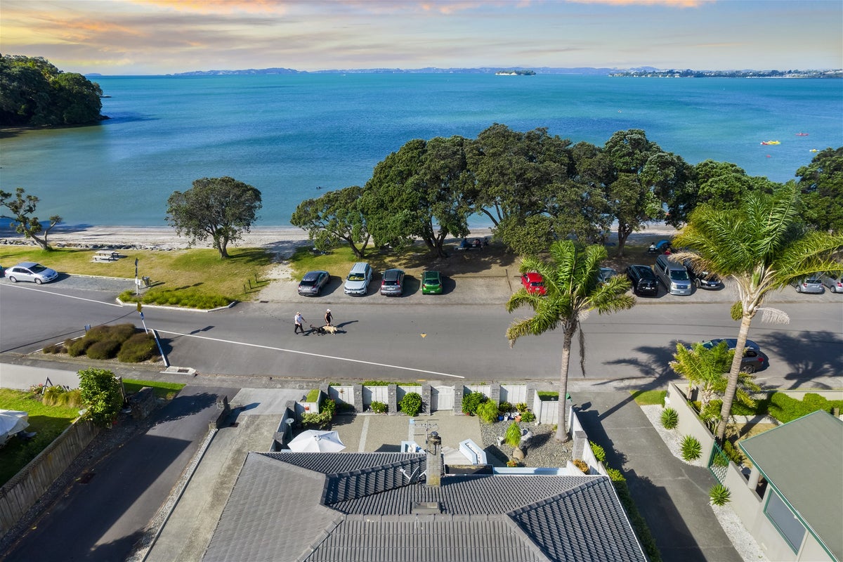 23 Shelly Beach Parade, Cockle Bay, Auckland - Carousel 18