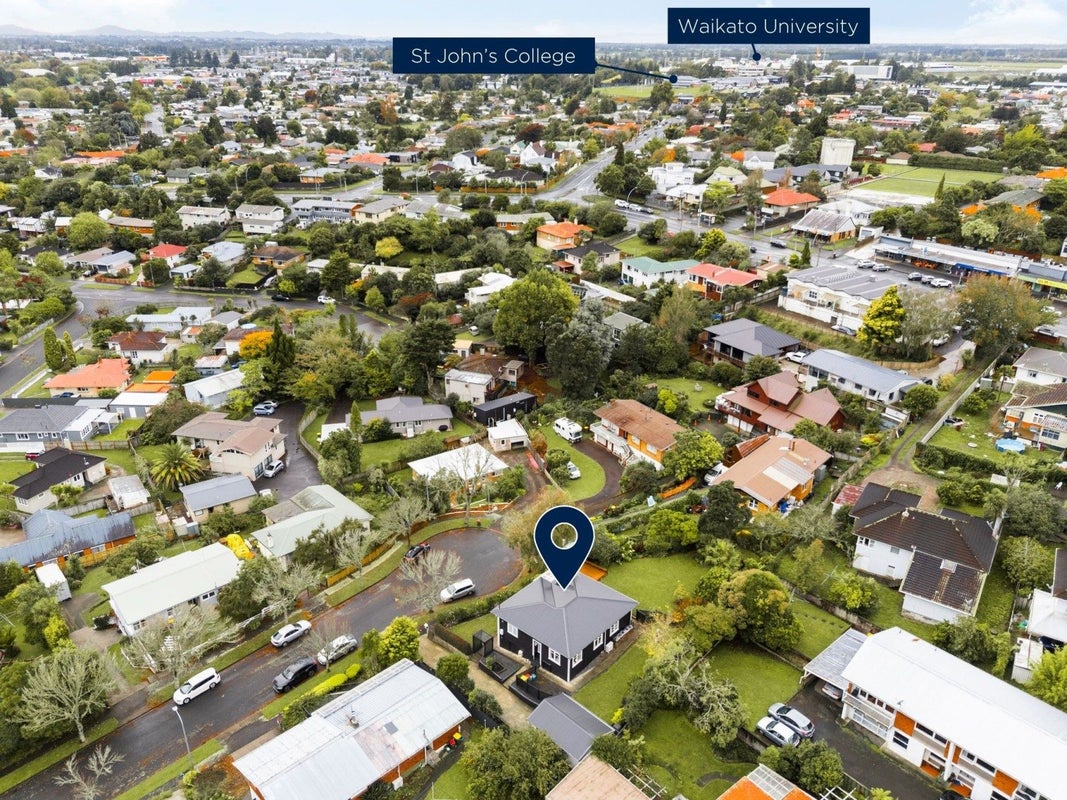 24 Sutton Crescent, Hillcrest, Hamilton - Carousel 23