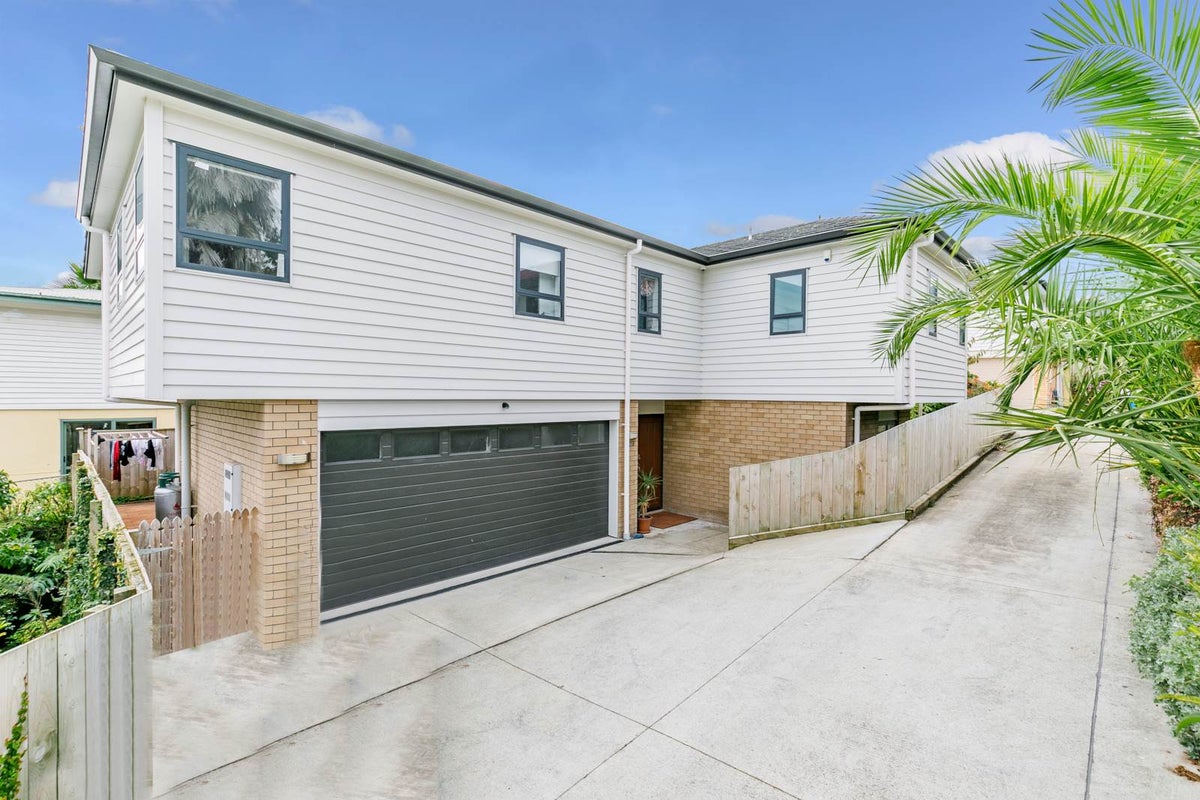 35B Hayr Road, Three Kings, Auckland - Carousel 14