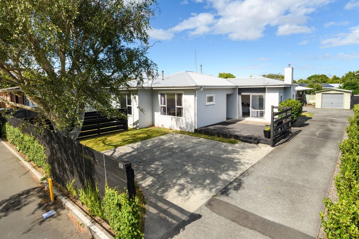 424 Botanical Road, West End, Palmerston North - Carousel 1