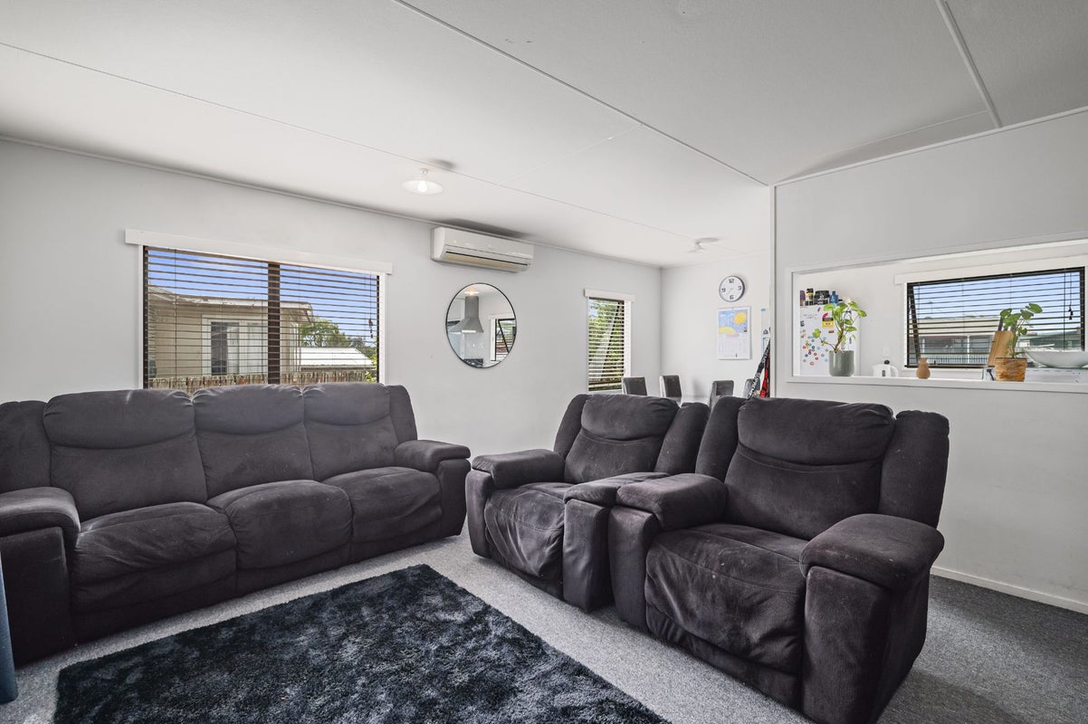 38 Sunline Place, Ngongotaha, Rotorua - Carousel 1