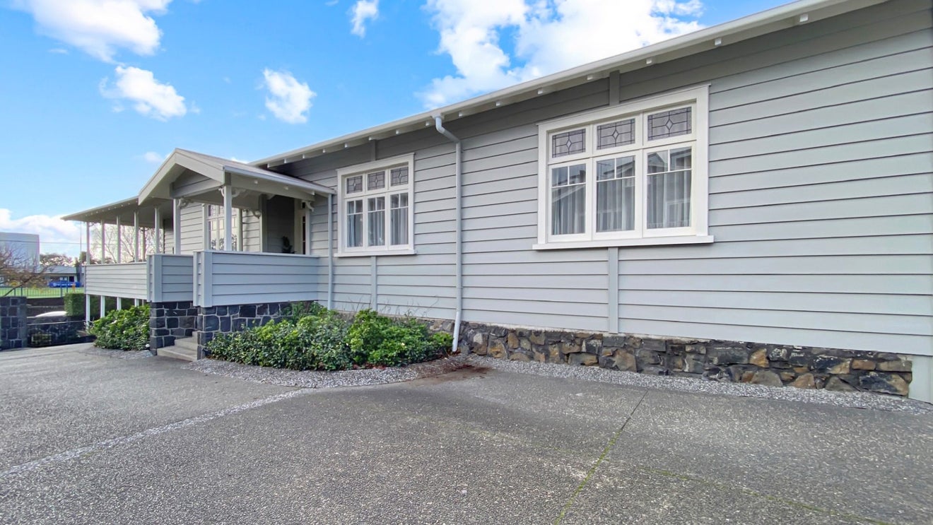 32 Seccombes Road, Epsom, Auckland - Carousel 2
